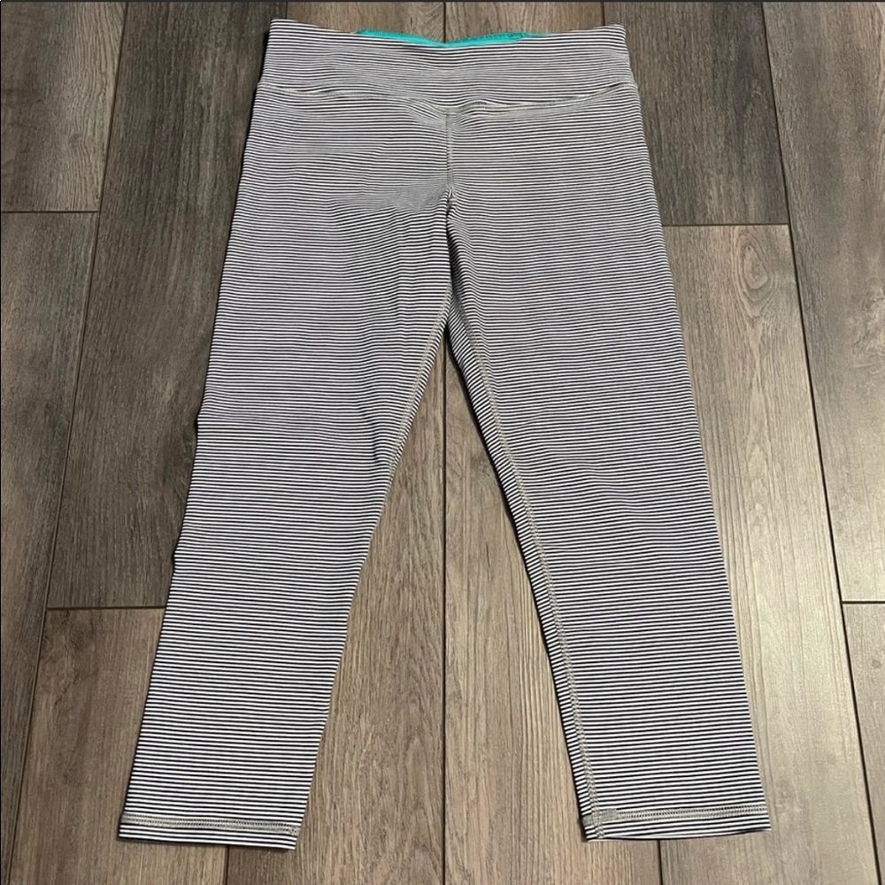Athletic Capris Bundle - Picture 11 of 15